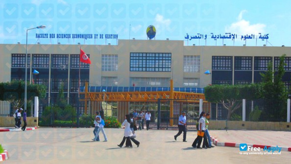 Universite de Tunis-El-Manar