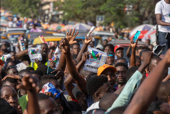 Mozambique Police Crack Down on Opposition Before Election Results